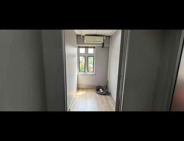 176.50M² OFFICE TO LET IN BO-DORP